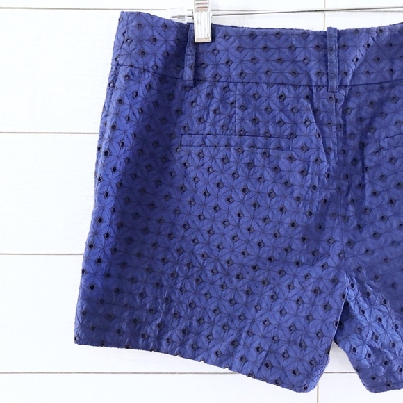 ❌SOLD❌ Ann Taylor LOFT Blue Black Eyelet Shorts - Picture 6 of 7